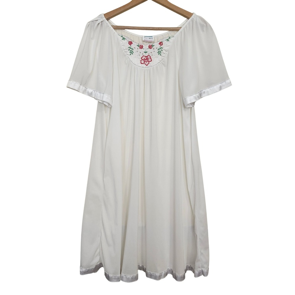 Kelly Reed Nightgown Medium White Floral Embroidered Flutter Sleeve Vintage